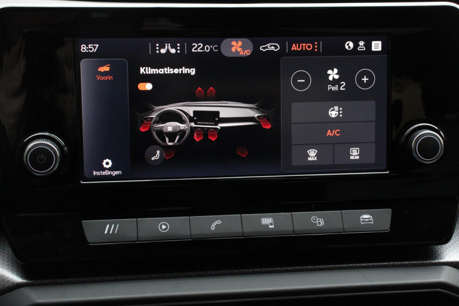 Seat Leon Sportstourer 1.5 eTSI 150pk DSG Style Navigatie Apple Carplay/Android Auto Parkeersensor achter Adaptive Cruise Control Stoelverwarming