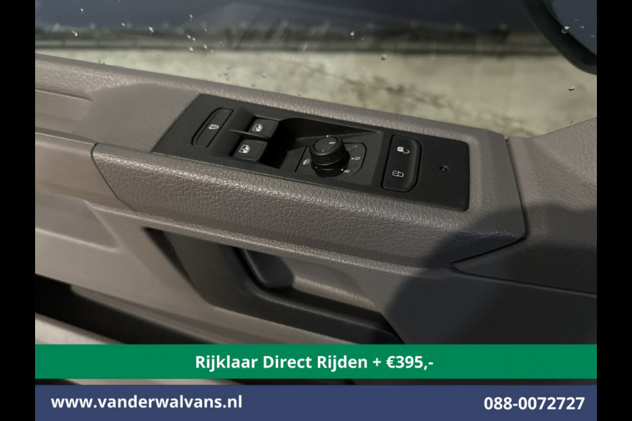 Volkswagen Transporter 2.0 TDI L2H1 Dubbele Cabine Euro6 *Rijklaar Direct Rijden* Airco | 5-Zits | Navigatie | Trekhaak | Apple Carplay Android Auto, Cruisecontrol, Parkeersensoren
