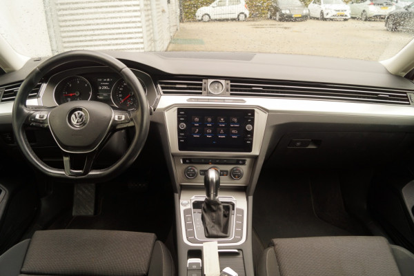 Volkswagen Passat Variant 1.6 TDI 120pk DSG Comfortline Business -NAVI-ECC-PDC-