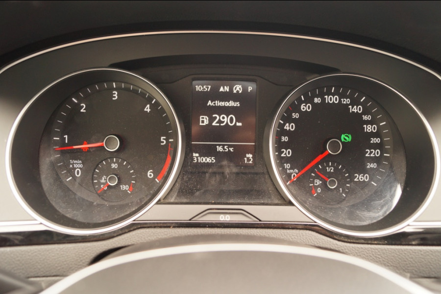 Volkswagen Passat Variant 1.6 TDI 120pk DSG Comfortline Business -NAVI-ECC-PDC-