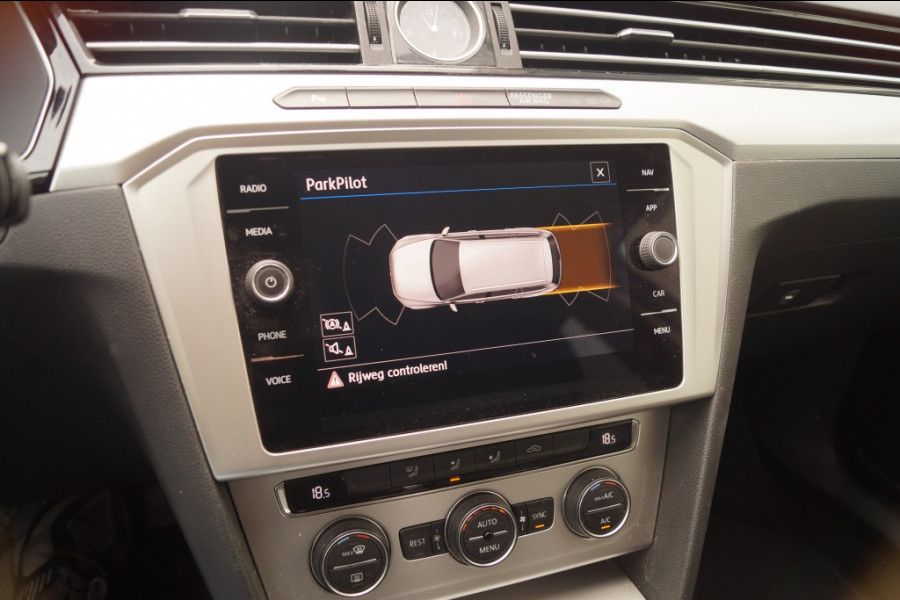 Volkswagen Passat Variant 1.6 TDI 120pk DSG Comfortline Business -NAVI-ECC-PDC-