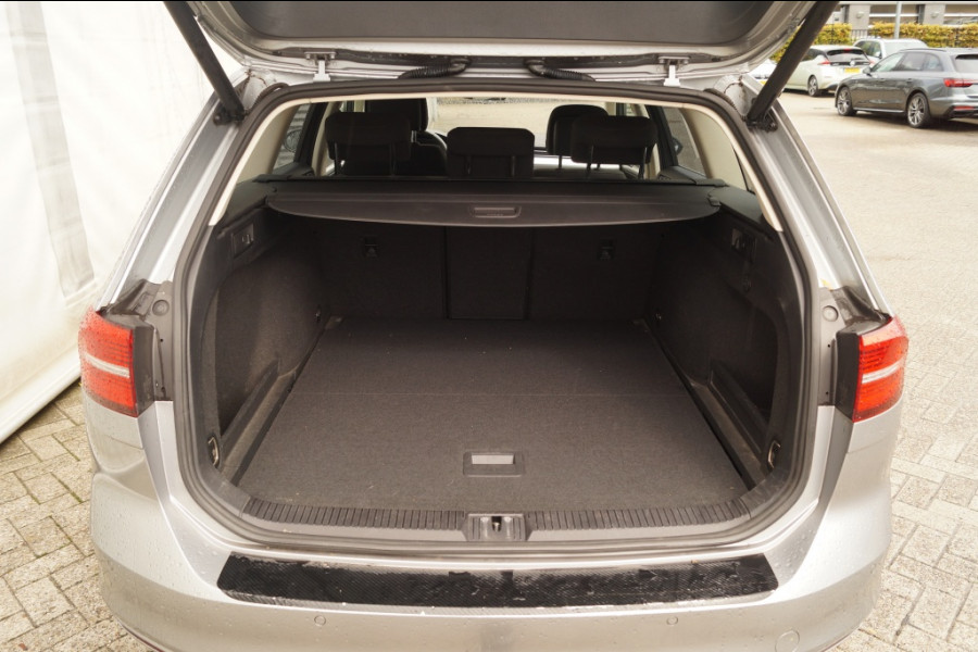 Volkswagen Passat Variant 1.6 TDI 120pk DSG Comfortline Business -NAVI-ECC-PDC-
