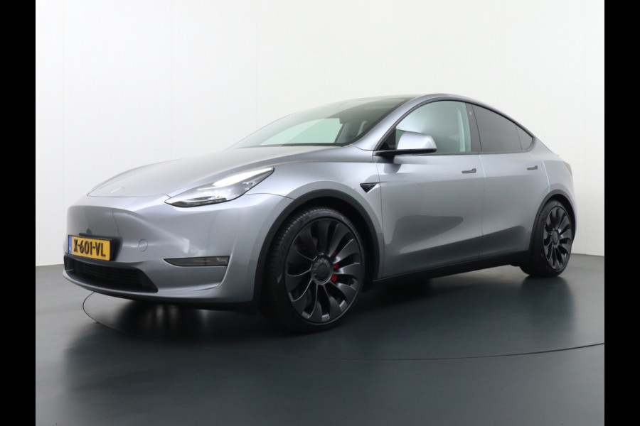 Tesla Model Y Performance 534pk 0-100 3,8 sec. AWD 78,1kWh Warmtepomp 21"Lmv FSD-Comp.3 AutoPilot Carbon-Spoiler Elekr.Achterklep AMD Ryzen-pr 3x Camera Navi Led ACC DAB Keyless en Interieur Pre-Heat/Cooling via App One-Pedal-Drive Rode Remklauwen Garantie op Accu 14-02-2032 max. 192.000km max. 250Kw laadvermogen 1.600KG Trekvermogen!