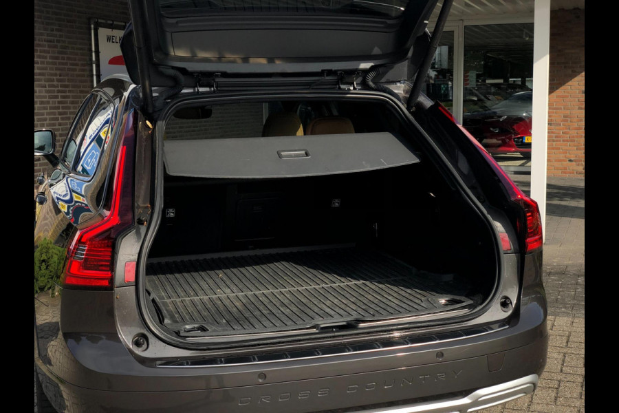 Volvo V90 Cross Country 2.0 B5 AWD Pro | Pano, Stoel+Stuurverw, Ventilatie, Leder, 360 Camera, Navi, 21'' LMV | Dealeronderhouden|