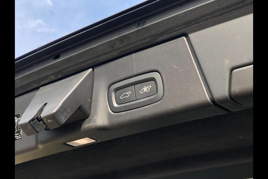 Volvo V90 Cross Country 2.0 B5 AWD Pro | Pano, Stoel+Stuurverw, Ventilatie, Leder, 360 Camera, Navi, 21'' LMV | Dealeronderhouden|