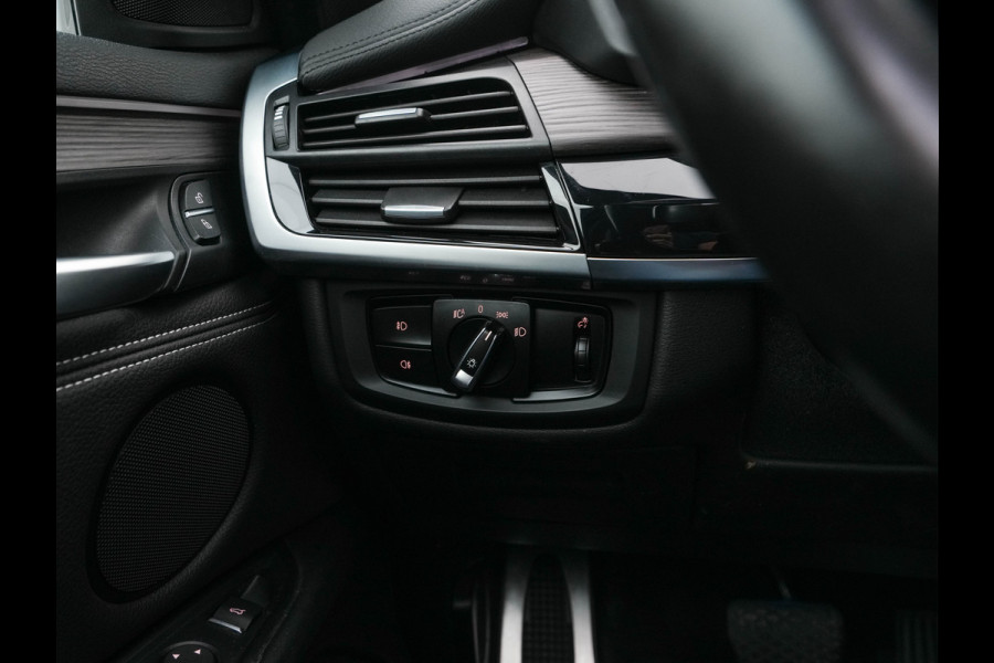 BMW X6 xDrive30d High Executive Design-Edition-Extravagance Aut. *PANO | LEATHER-ALCANTARA | FULL-LED | MEMORY-PACK | HEAD-UP | HIFI-SOUND | KEYLESS | DAB+ | BLIND-SPOT | CAMERA | HEATED-SPORTSEATS | SHIFTPADDLES | SOFTCLOSE | TOWBAR | 20''ALU*