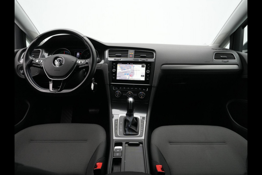 Volkswagen e-Golf E-DITION Navigatie Pdc Stoelverwarming Acc Carplay 126