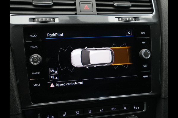 Volkswagen e-Golf E-DITION Navigatie Pdc Stoelverwarming Acc Carplay 126