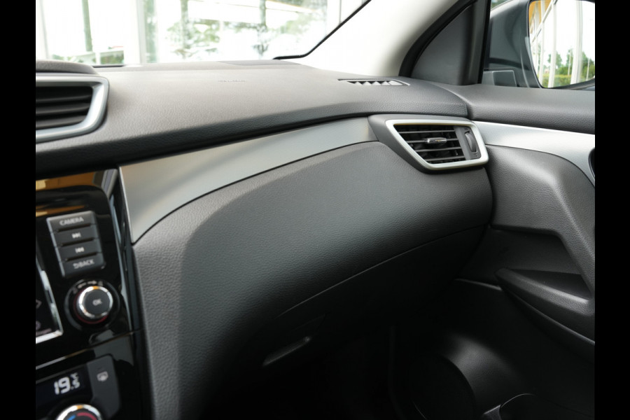 Nissan QASHQAI 1.3 DIG-T Automaat N-Connecta | Navigatie | DAB | 360 Camera | Climate Control