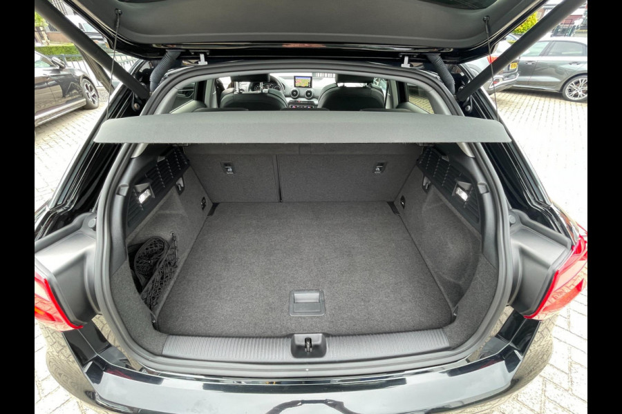 Audi Q2 1.4 TFSI CoD Launch Edition | pano dak | full options
