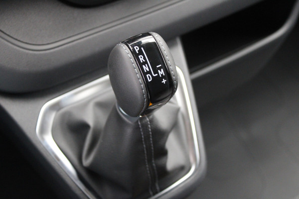 Renault Trafic 2.0 Blue dCi 150pk T30 L2H1 Advance - Achteruitrijcamera - Carplay - Android - Allseason - Trekhaak - Rijklaar