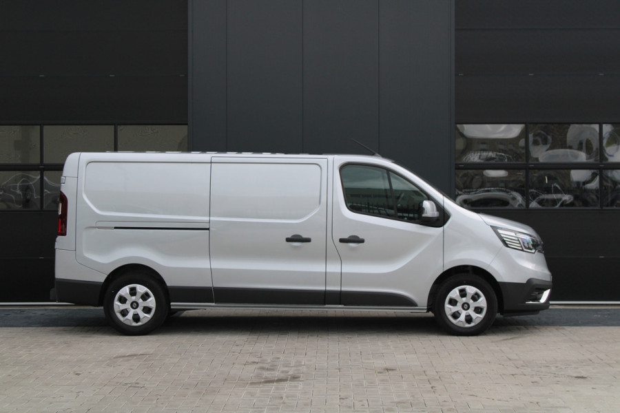 Renault Trafic 2.0 Blue dCi 150pk T30 L2H1 Advance - Achteruitrijcamera - Carplay - Android - Allseason - Trekhaak - Rijklaar