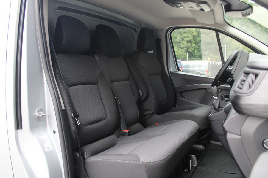 Renault Trafic 2.0 Blue dCi 150pk T30 L2H1 Advance - Achteruitrijcamera - Carplay - Android - Allseason - Trekhaak - Rijklaar