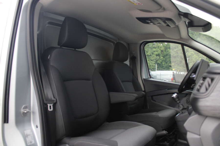 Renault Trafic 2.0 Blue dCi 150pk T30 L2H1 Advance - Passagiersstoel - Achteruitrijcamera - Carplay - Android - Allseason - Trekhaak - Rijklaar