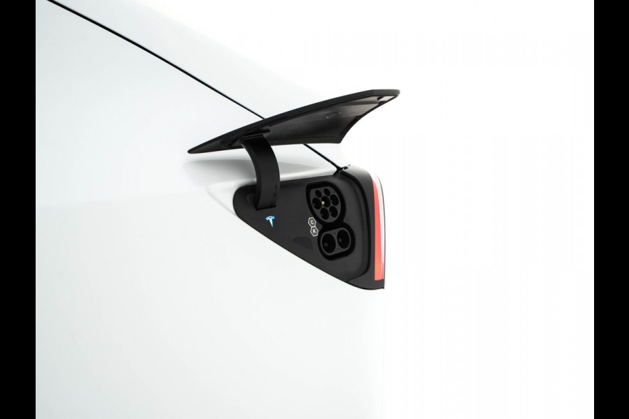 Tesla Model Y Long Range AWD 75 kWh [ 3-Fase ] (INCL-BTW) Aut. *PANO-WINDOW | AUTO-PILOT | LUXURY-LEATHER | TOP-VIEW | NAVI-FULLMAP | MATRIX-LED | AIR-SUSPENSION | DIGI-COCKPIT | KEYLESS | CAMERA | DAB+ | HEATED-COMFORTSEATS | PRIVACY-GLA