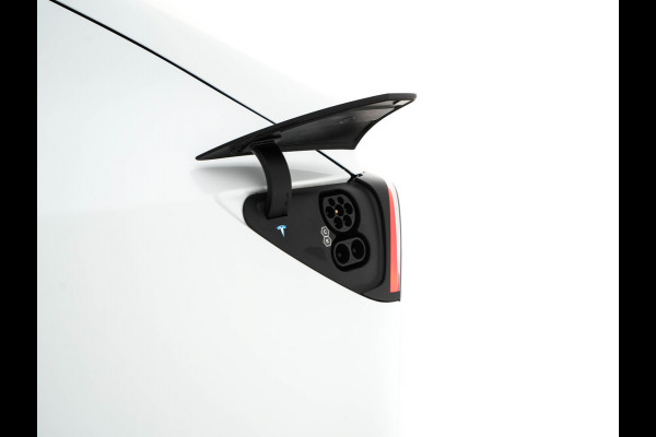 Tesla Model Y Long Range AWD 75 kWh [ 3-Fase ] (INCL-BTW) Aut. *PANO-WINDOW | AUTO-PILOT | LUXURY-LEATHER | TOP-VIEW | NAVI-FULLMAP | MATRIX-LED | AIR-SUSPENSION | DIGI-COCKPIT | KEYLESS | CAMERA | DAB+ | HEATED-COMFORTSEATS | PRIVACY-GLA