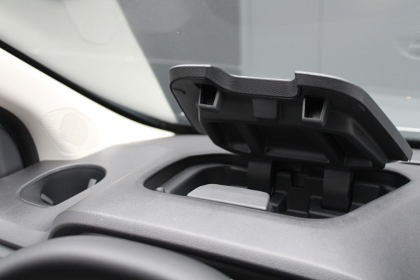 Renault Trafic 2.0 Blue dCi 150pk T30 L2H1 Advance - Achteruitrijcamera - Carplay - Android - Allseason - Trekhaak - Rijklaar