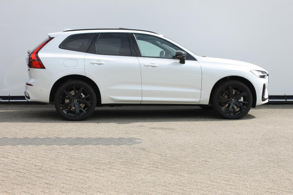 Volvo XC60 T6 350PK FACELIFT 2026 AWD Plus Black Edition FACELIFT 2026 / Panoramisch schuif-kanteldak / Harman Kardon Audio  / 21" lichtmetalen velgen / Head-Up Display / 360graden camera