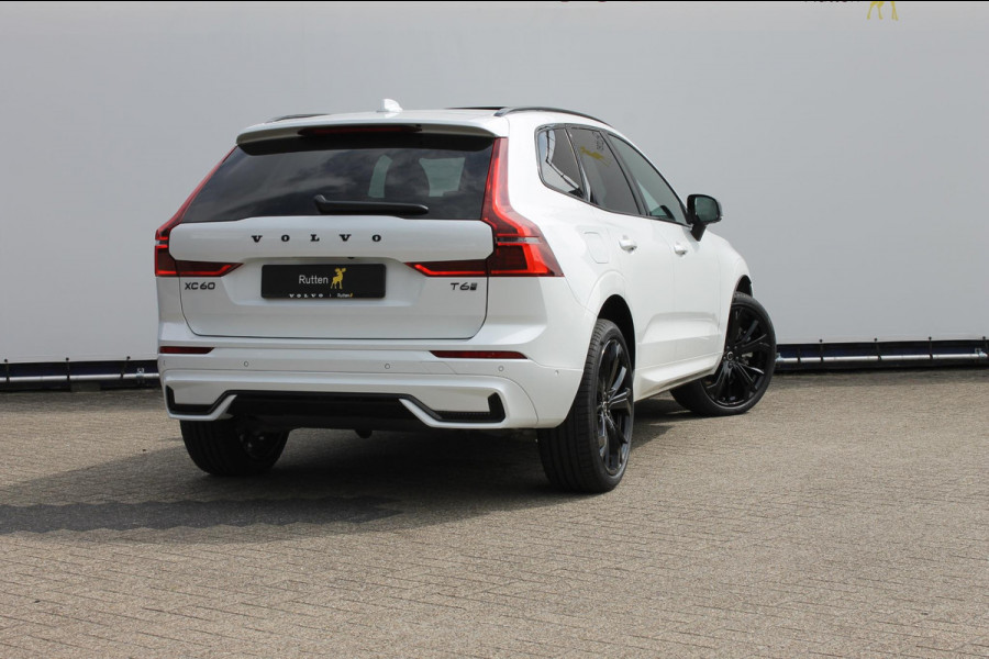 Volvo XC60 T6 350PK FACELIFT 2026 AWD Plus Black Edition FACELIFT 2026 / Panoramisch schuif-kanteldak / Harman Kardon Audio  / 21" lichtmetalen velgen / Head-Up Display / 360graden camera