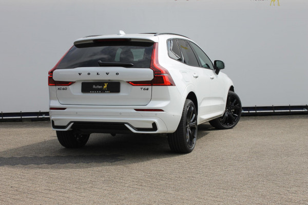 Volvo XC60 T6 350PK FACELIFT 2026 AWD Plus Black Edition FACELIFT 2026 / Panoramisch schuif-kanteldak / Harman Kardon Audio  / 21" lichtmetalen velgen / Head-Up Display / 360graden camera