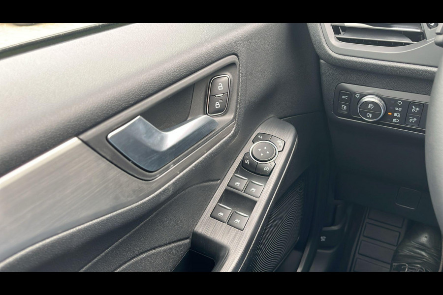 Ford Kuga 2.5 PHEV Titanium X Zuid | Weg/Uitklapbare Trekhaak (Elektrisch bedienbaar) | Adaptive cruise control | Winter Pack | Dodehoeksensoren | Bang&Olufsen | Head up Display | Half leder bekleding | 1.500 kg trekgewicht