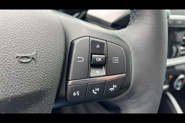 Ford Kuga 2.5 PHEV Titanium X Zuid | Weg/Uitklapbare Trekhaak (Elektrisch bedienbaar) | Adaptive cruise control | Winter Pack | Dodehoeksensoren | Bang&Olufsen | Head up Display | Half leder bekleding | 1.500 kg trekgewicht