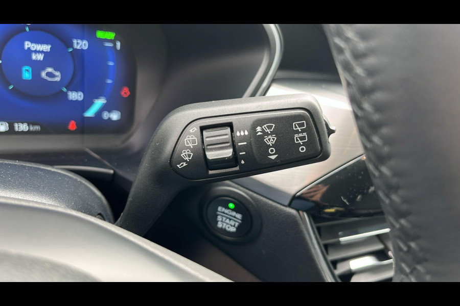 Ford Kuga 2.5 PHEV Titanium X Zuid | Weg/Uitklapbare Trekhaak (Elektrisch bedienbaar) | Adaptive cruise control | Winter Pack | Dodehoeksensoren | Bang&Olufsen | Head up Display | Half leder bekleding | 1.500 kg trekgewicht
