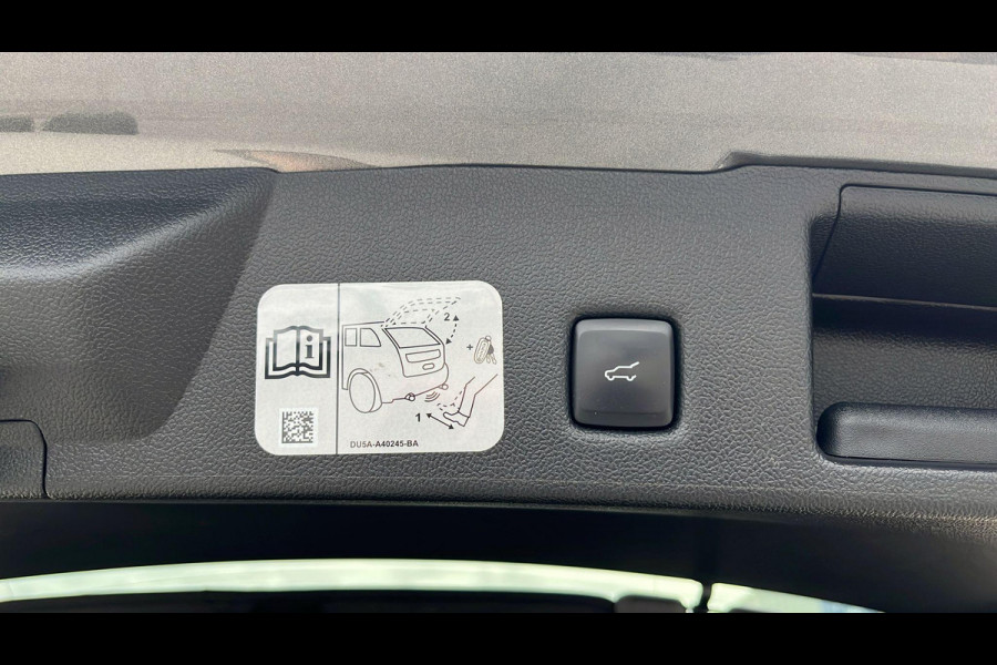 Ford Kuga 2.5 PHEV Titanium X Zuid | Weg/Uitklapbare Trekhaak (Elektrisch bedienbaar) | Adaptive cruise control | Winter Pack | Dodehoeksensoren | Bang&Olufsen | Head up Display | Half leder bekleding | 1.500 kg trekgewicht