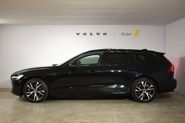Volvo V60 T6 340PK Automaat Plug-in hybrid AWD R-Design / Panoramadak / Stoelverwarming / Stuurverwarming / 360 Camera / Sportstoelen, Elektrisch met geheugen / Head-up Display / Harman Kardon / Cruise control