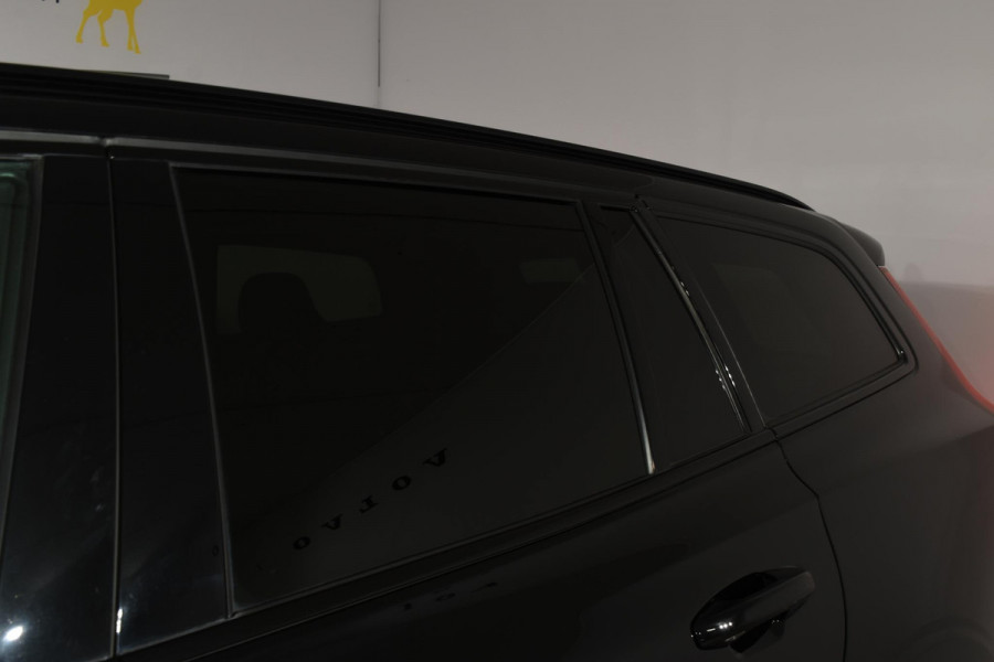 Volvo V60 T6 340PK Automaat Plug-in hybrid AWD R-Design / Panoramadak / Stoelverwarming / Stuurverwarming / 360 Camera / Sportstoelen, Elektrisch met geheugen / Head-up Display / Harman Kardon / Cruise control