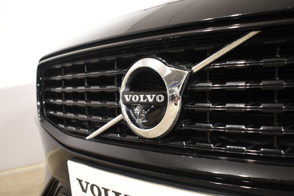 Volvo V60 T6 340PK Automaat Plug-in hybrid AWD R-Design / Panoramadak / Stoelverwarming / Stuurverwarming / 360 Camera / Sportstoelen, Elektrisch met geheugen / Head-up Display / Harman Kardon / Cruise control
