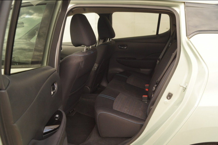 Nissan Leaf 2.ZERO EDITION 40kWh -NAVI-ECC-CAM-