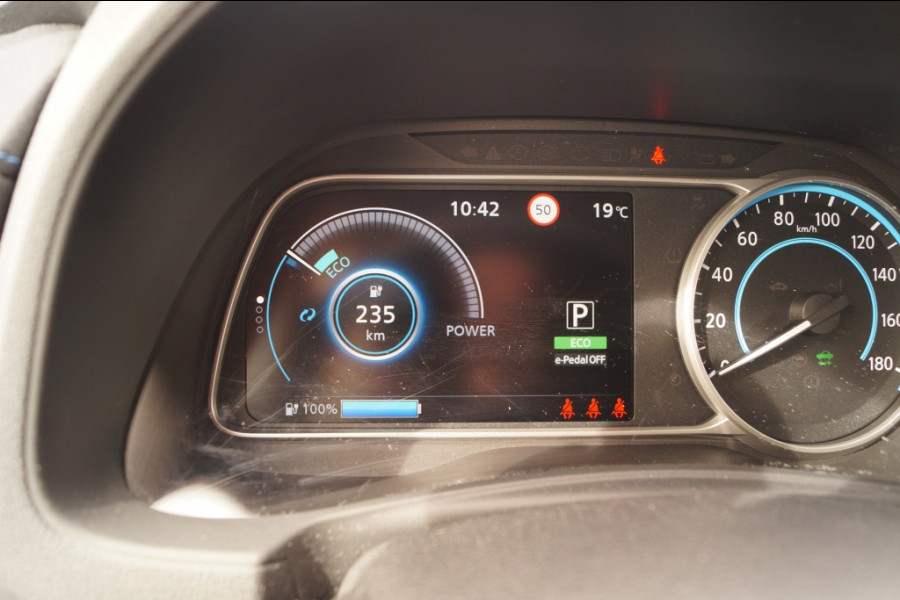 Nissan Leaf 2.ZERO EDITION 40kWh -NAVI-ECC-CAM-