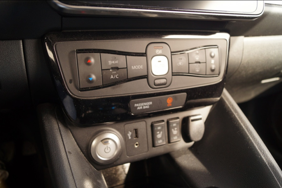Nissan Leaf 2.ZERO EDITION 40kWh -NAVI-ECC-CAM-