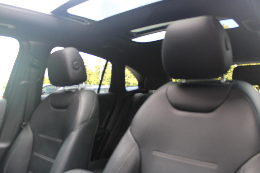 Mercedes-Benz GLA 250e 218PK BUSINESS SOLUTION AMG LIMITED | SFEER VERLICHTING | PANORAMISCH SCHUIF/KANTEL DAK | BURMESTER PREMIUM AUDIO | VERWARMDE VOORSTOELEN | MULTIBEAM LED KOPLAMPEN | APPLE CARPLAY/ANDROID AUTO | 360˚ CAMERA | DODEHOEK DETECTIE | ELEKTRISCH BEDIENBARE ACHTERKLEP | KEYLESS ENTRY/START | DRAADLOZE TELEFOONLADER | NIGHT PAKKET | 20" LICHTMETALEN VELGEN | ZWARTE HEMELBEKLEDING |