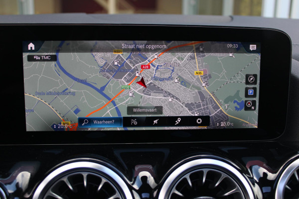 Mercedes-Benz GLA 250e 218PK BUSINESS SOLUTION AMG LIMITED | SFEER VERLICHTING | PANORAMISCH SCHUIF/KANTEL DAK | BURMESTER PREMIUM AUDIO | VERWARMDE VOORSTOELEN | MULTIBEAM LED KOPLAMPEN | APPLE CARPLAY/ANDROID AUTO | 360˚ CAMERA | DODEHOEK DETECTIE | ELEKTRISCH BEDIENBARE ACHTERKLEP | KEYLESS ENTRY/START | DRAADLOZE TELEFOONLADER | NIGHT PAKKET | 20" LICHTMETALEN VELGEN | ZWARTE HEMELBEKLEDING |