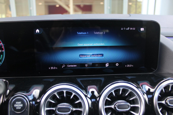 Mercedes-Benz GLA 250e 218PK BUSINESS SOLUTION AMG LIMITED | SFEER VERLICHTING | PANORAMISCH SCHUIF/KANTEL DAK | BURMESTER PREMIUM AUDIO | VERWARMDE VOORSTOELEN | MULTIBEAM LED KOPLAMPEN | APPLE CARPLAY/ANDROID AUTO | 360˚ CAMERA | DODEHOEK DETECTIE | ELEKTRISCH BEDIENBARE ACHTERKLEP | KEYLESS ENTRY/START | DRAADLOZE TELEFOONLADER | NIGHT PAKKET | 20" LICHTMETALEN VELGEN | ZWARTE HEMELBEKLEDING |