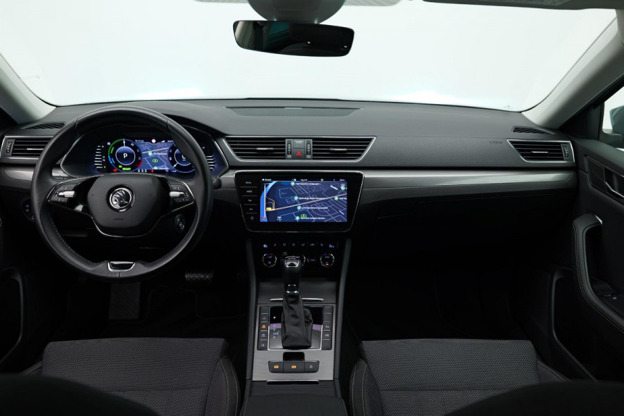 Škoda Superb Combi 1.4 TSI iV Sportline Business |Carplay|360cam|Memory|