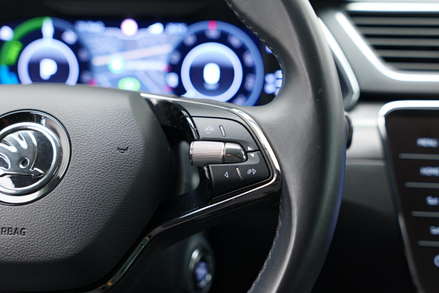 Škoda Superb Combi 1.4 TSI iV Sportline Business |Carplay|360cam|Memory|