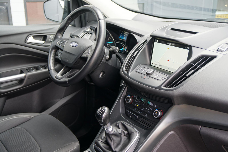 Ford Kuga 1.5 EcoBoost Trend Ultimate DEALER ONDERHOUDEN + TREKHAAK / NAVIGATIE