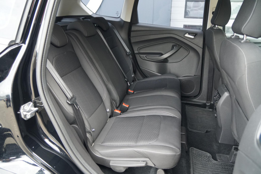 Ford Kuga 1.5 EcoBoost Trend Ultimate DEALER ONDERHOUDEN + TREKHAAK / NAVIGATIE