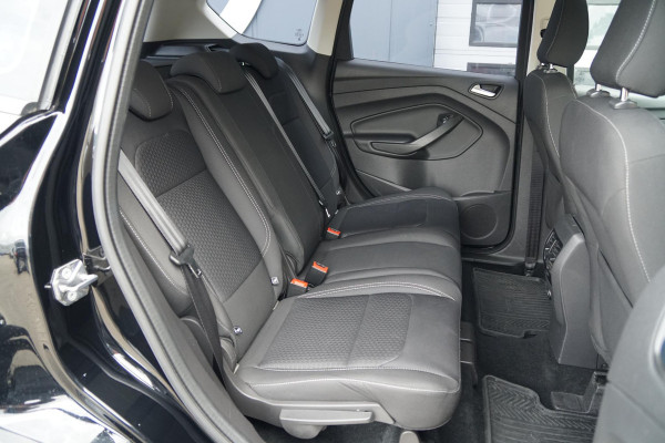 Ford Kuga 1.5 EcoBoost Trend Ultimate DEALER ONDERHOUDEN + TREKHAAK / NAVIGATIE
