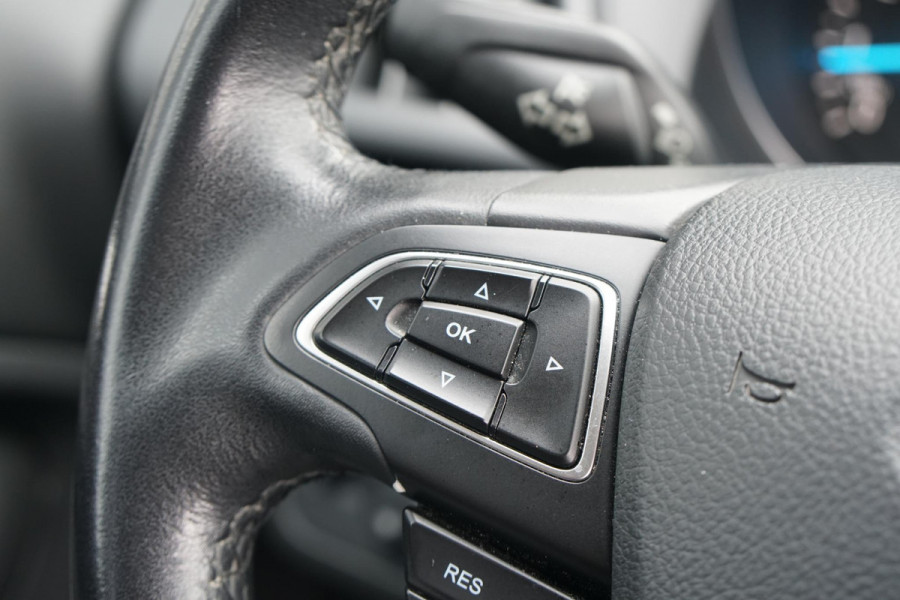 Ford Kuga 1.5 EcoBoost Trend Ultimate DEALER ONDERHOUDEN + TREKHAAK / NAVIGATIE