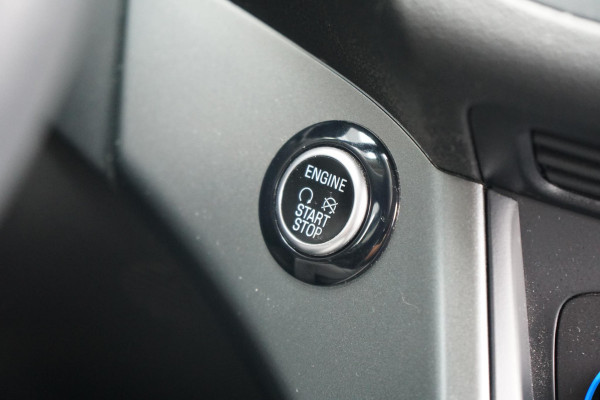 Ford Kuga 1.5 EcoBoost Trend Ultimate DEALER ONDERHOUDEN + TREKHAAK / NAVIGATIE