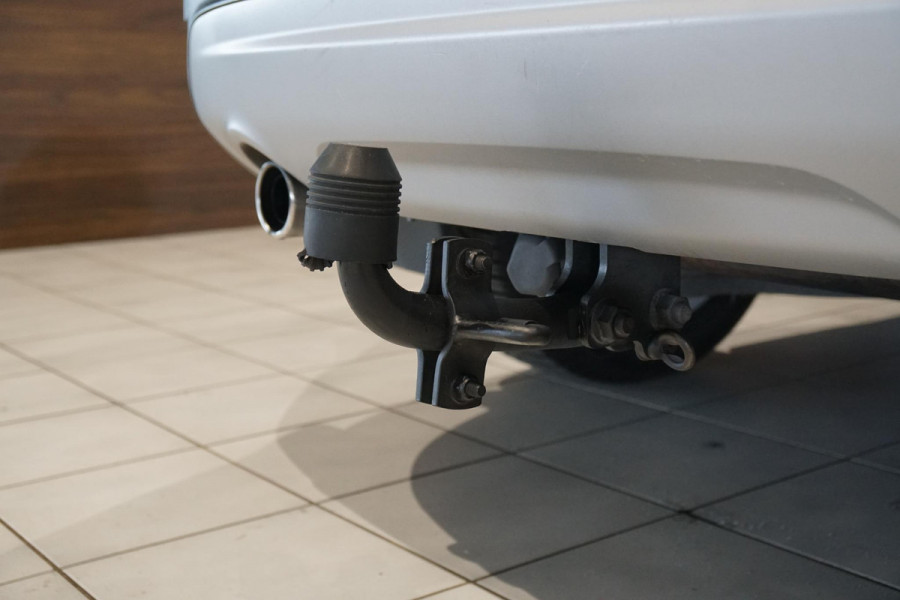 Ford Kuga 1.5 EcoBoost Trend Ultimate DEALER ONDERHOUDEN + TREKHAAK / NAVIGATIE