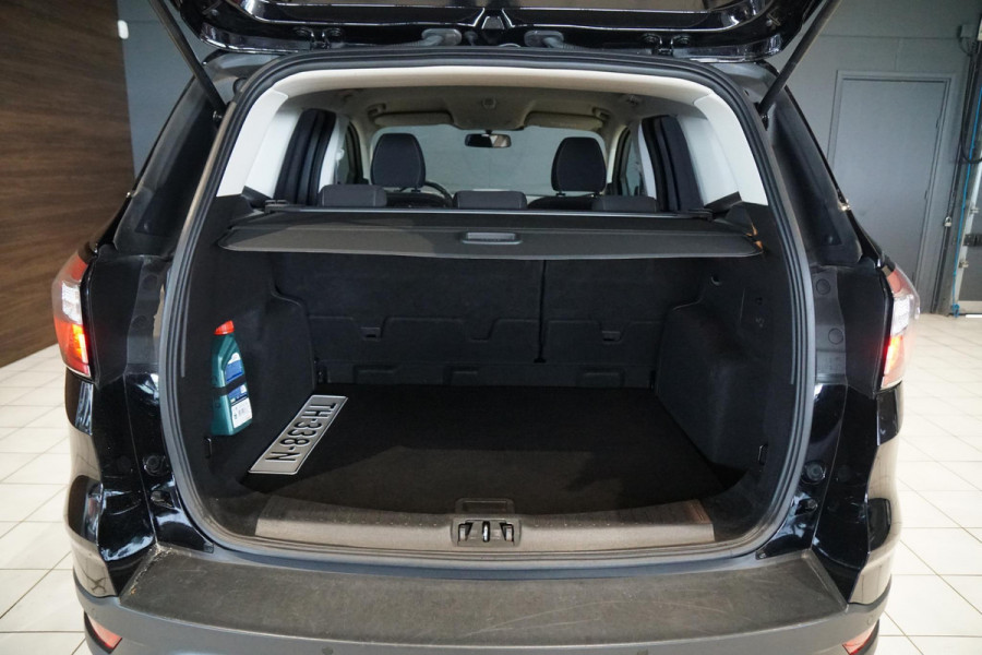 Ford Kuga 1.5 EcoBoost Trend Ultimate DEALER ONDERHOUDEN + TREKHAAK / NAVIGATIE
