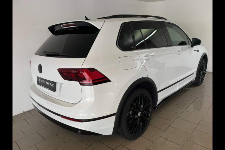 Volkswagen Tiguan 2.0 TSI 4Motion Highline Business R AUTOMAAT PANO AIRCO NAVI CRUISE BT STOELVERW APPLE CARPLAY 20INCH NIEUWSTAAT