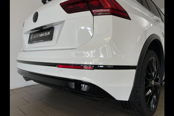 Volkswagen Tiguan 2.0 TSI 4Motion Highline Business R AUTOMAAT PANO AIRCO NAVI CRUISE BT STOELVERW APPLE CARPLAY 20INCH NIEUWSTAAT