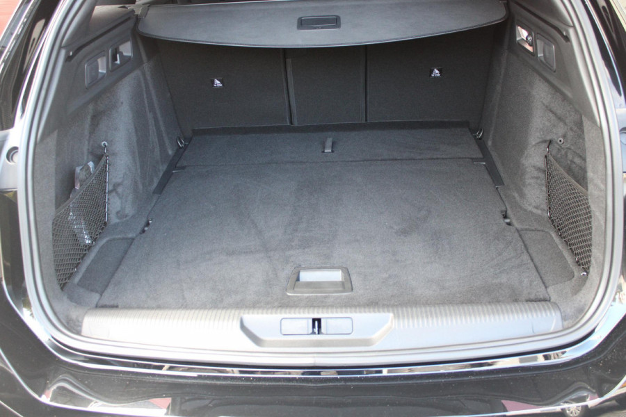 Peugeot 308 SW 1.2 MILD HYBRID 145PK DCS6 GT | ELEKTRISCHE STOEL MET GEHEUGEN FUNCTIE | STOEL VERWARMING | ELEKTRISCHE ACHTERKLEP | 360° CAMERA | KEYLESS ENTRY/START | ADAPTIVE CRUISE CONTROL | 19" LICHTMETALEN VELGEN | DRAADLOZE TELEFOONLADER | DRAADLOZE APPLE CARPLAY/ANDROID AUTO | NAVIGATIE | ALCANTARA BEKLEDING | DAB+ RADIO | DODEHOEK DETECTIE |