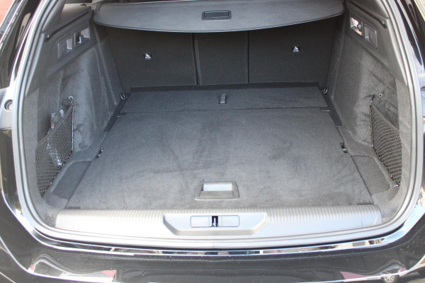Peugeot 308 SW 1.2 MILD HYBRID 145PK DCS6 GT | ELEKTRISCHE STOEL MET GEHEUGEN FUNCTIE | STOEL VERWARMING | ELEKTRISCHE ACHTERKLEP | 360° CAMERA | KEYLESS ENTRY/START | ADAPTIVE CRUISE CONTROL | 19" LICHTMETALEN VELGEN | DRAADLOZE TELEFOONLADER | DRAADLOZE APPLE CARPLAY/ANDROID AUTO | NAVIGATIE | ALCANTARA BEKLEDING | DAB+ RADIO | DODEHOEK DETECTIE |